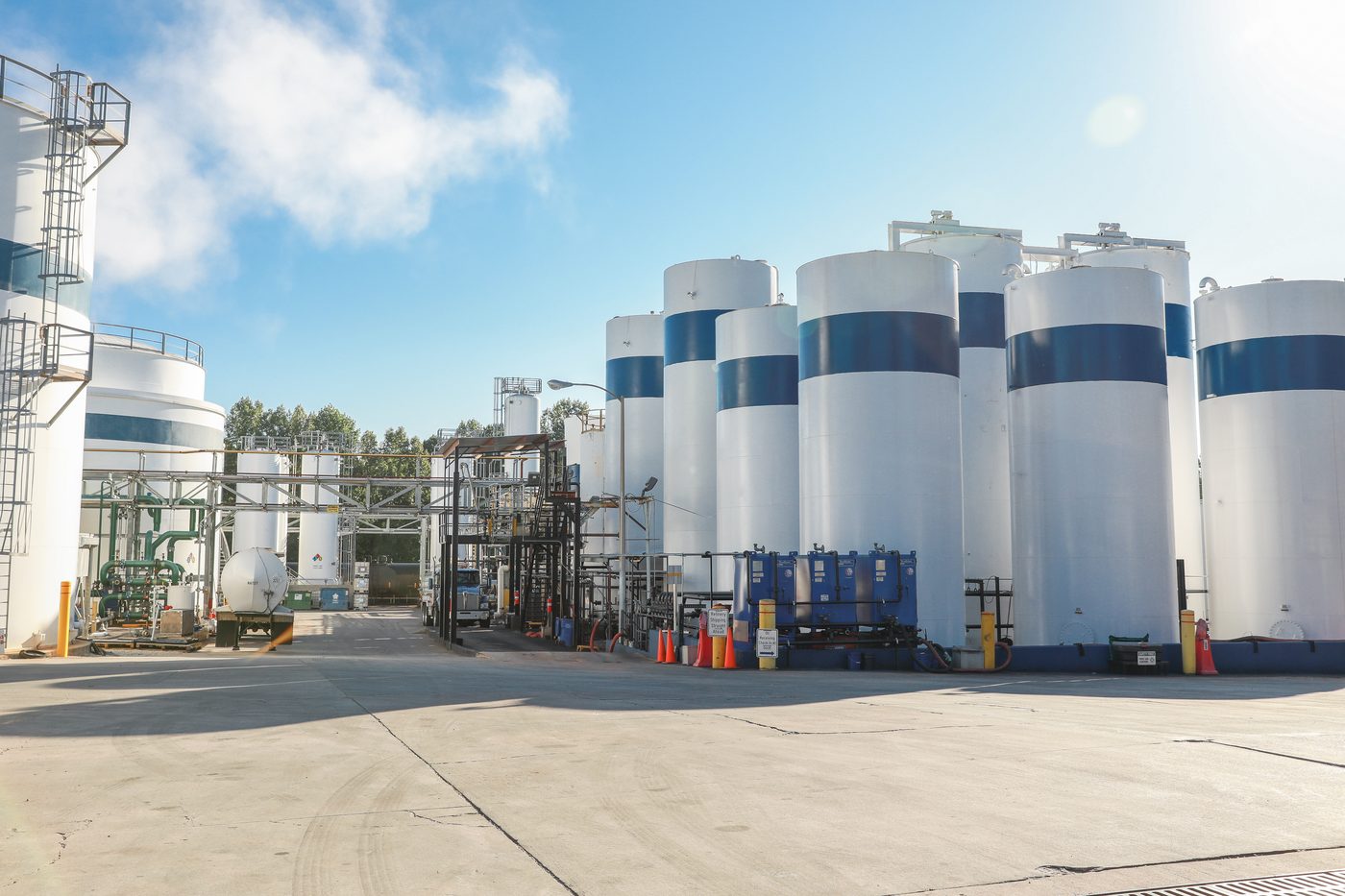 Storage tanks at the UES re-refinery in Peachtree City